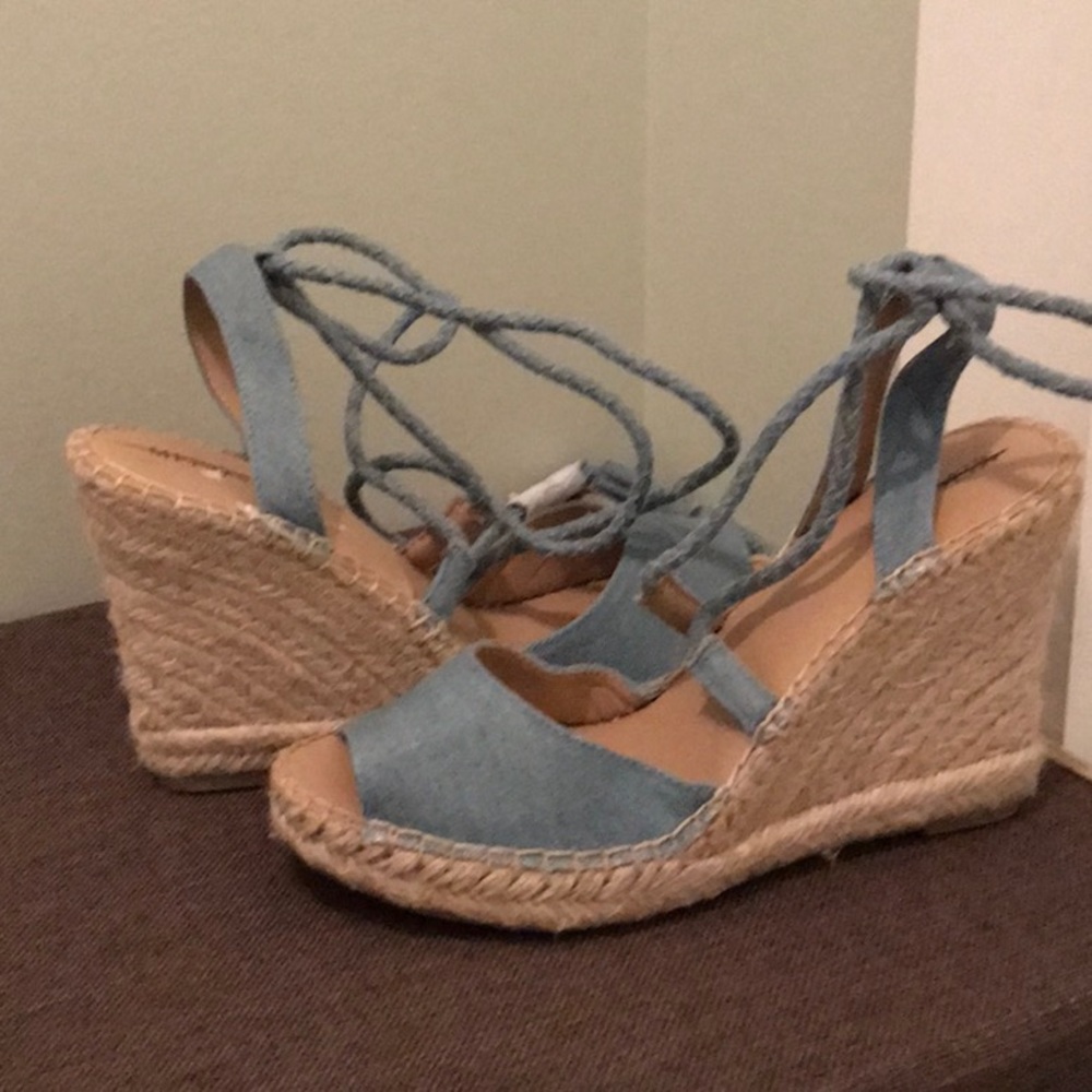 Merona Wedge sandles new, never worn